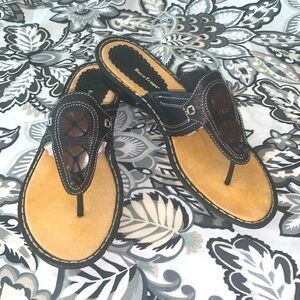 Bare Traps ladies leather sandals sz 10